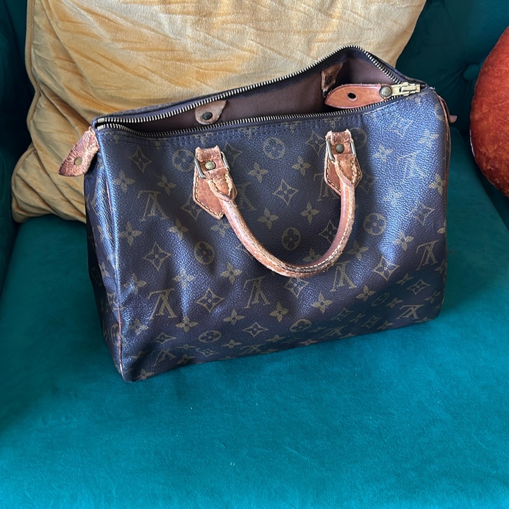 Louis Vuitton speedy 30 - used & needs repair